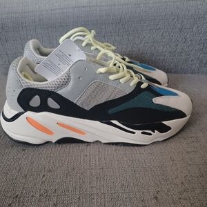 Yezzy boost 700 wave runner  Size 11 U.A. no box.